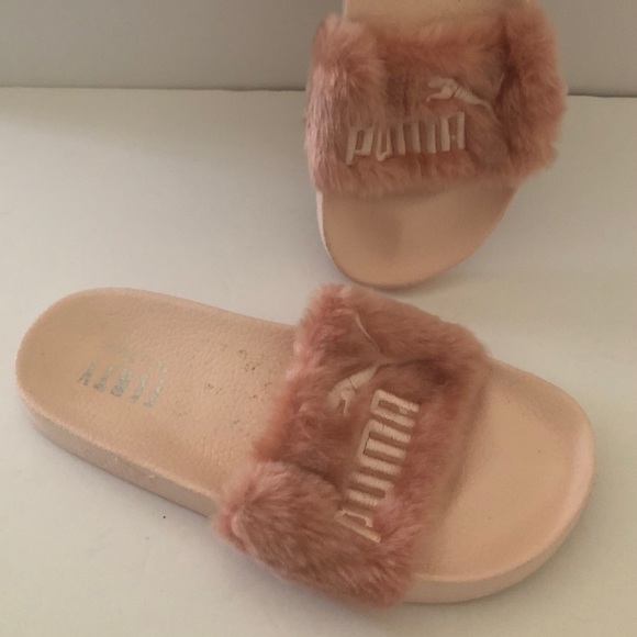 Puma X Fenty Fluffy Slides Pink 7.5 - Picture 5 of 9